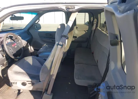 2000 Ford F-150 Lariat/Work Series/Xl/Xlt from USA, damaged, VIN 1FTRX17W3YNB23793